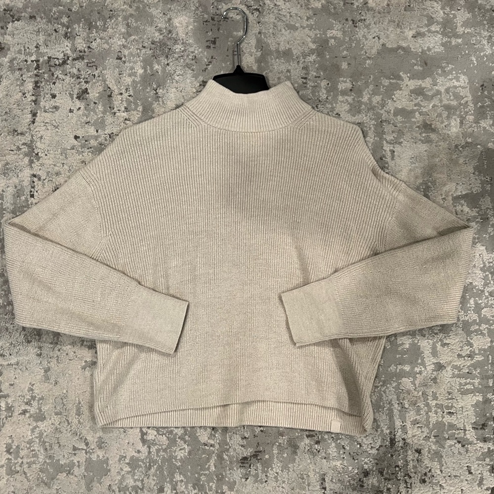 EUC lululemon merino wool blend ribbed turtleneck sweater size M